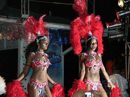 poison_2k6_launch-037