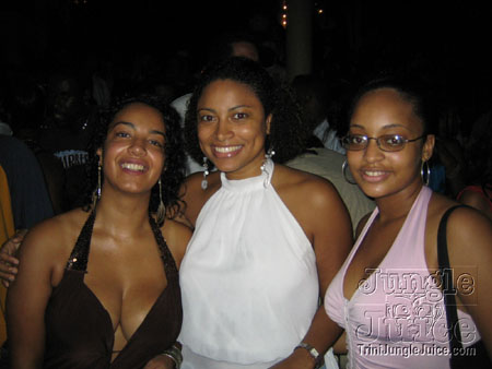 poison_2k6_launch-047