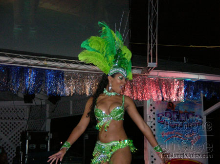 poison_2k6_launch-064