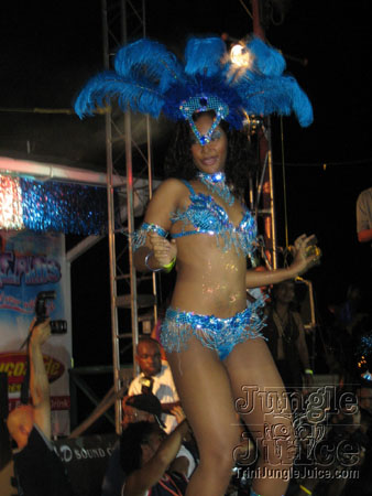 poison_2k6_launch-068