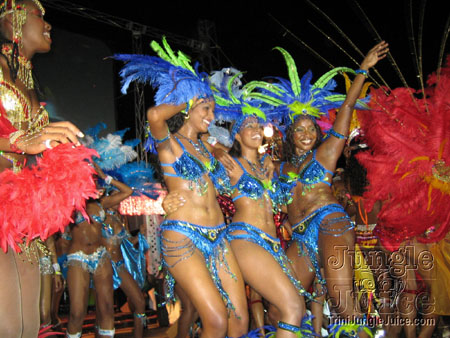 poison_2k6_launch-082