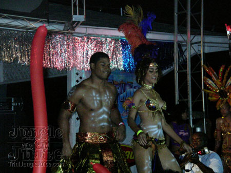 poison_2k6_launch-084