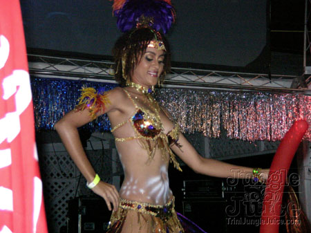 poison_2k6_launch-088