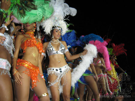 poison_2k6_launch-091