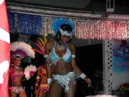 poison_2k6_launch-094