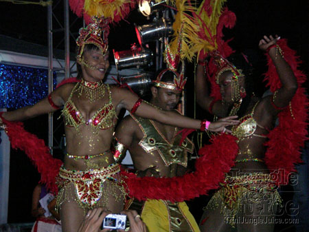 poison_2k6_launch-098