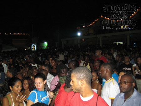 poison_2k6_launch-105