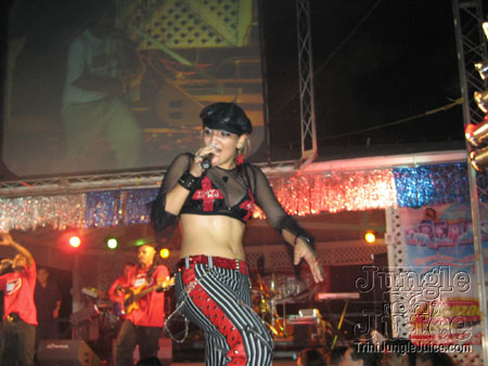 poison_2k6_launch-108