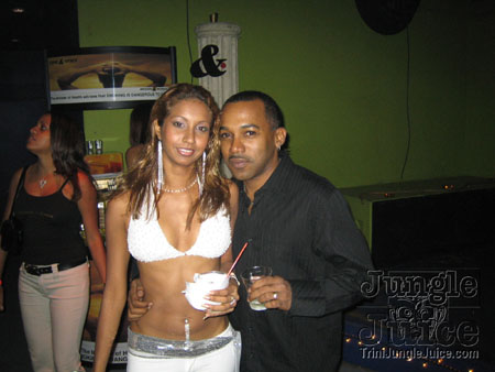 red_dight_district-02