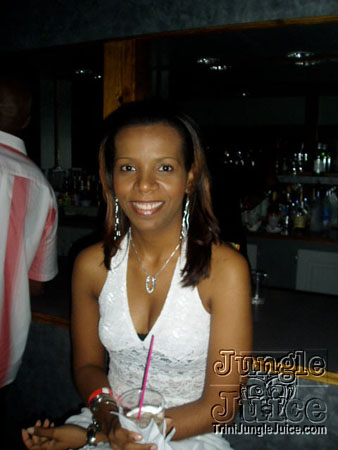 red_dight_district-07