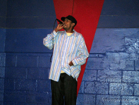 red_dight_district-19