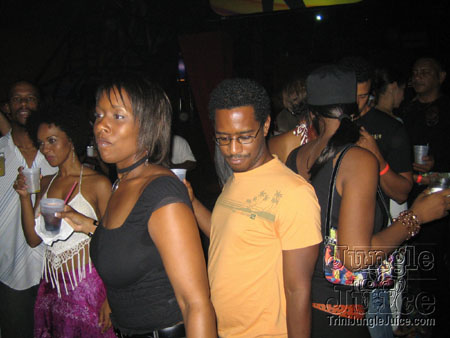 red_dight_district-30