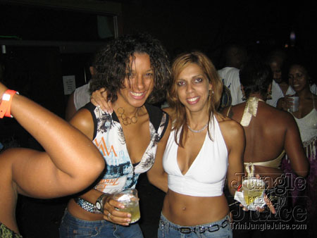 red_dight_district-31