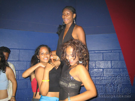 red_dight_district-33