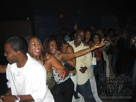 red_dight_district-35