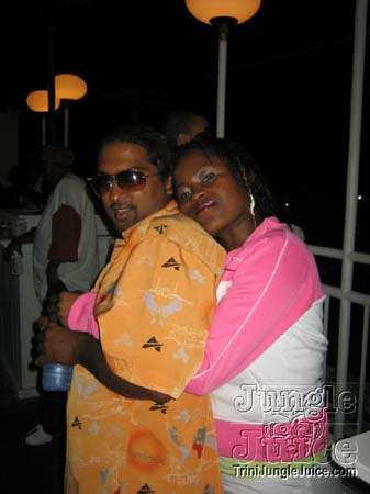 soca_on_rooftop-58