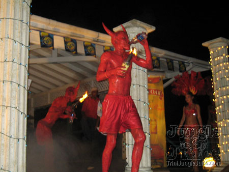 trini_revellers_2k6_launch-002