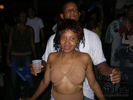 trini_revellers_2k6_launch-056