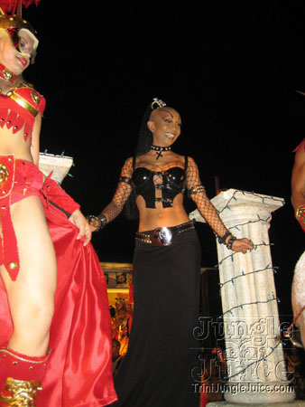 trini_revellers_2k6_launch-080