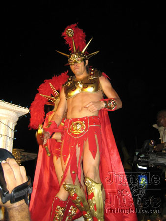 trini_revellers_2k6_launch-081