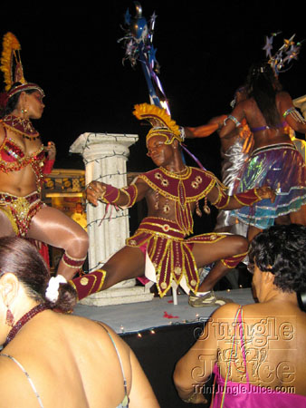 trini_revellers_2k6_launch-088