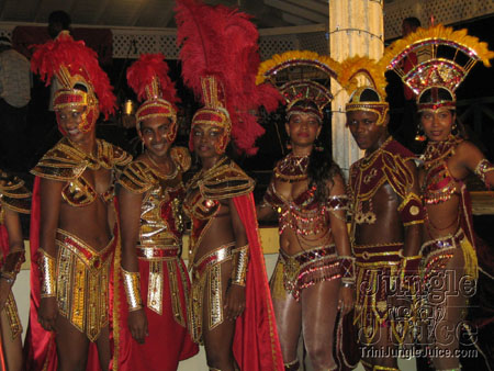 trini_revellers_2k6_launch-090