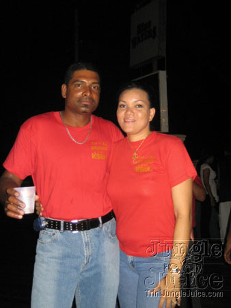 trini_revellers_2k6_launch-092