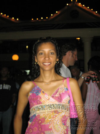 trini_revellers_2k6_launch-095