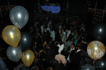 xclusv_nye_2005-02