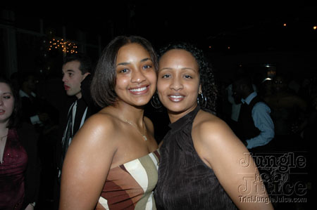 xclusv_nye_2005-10