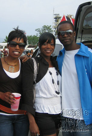 all_ah_we_boatride_2006-01