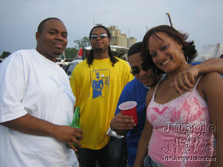 all_ah_we_boatride_2006-02