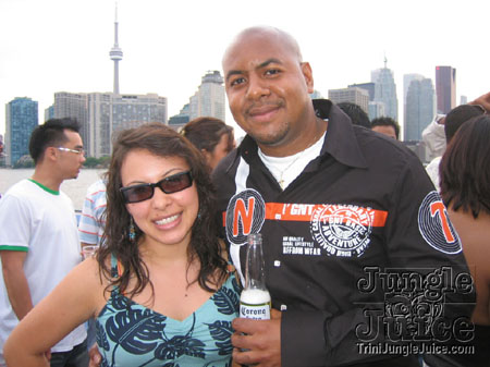 all_ah_we_boatride_2006-12