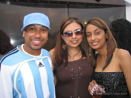 all_ah_we_boatride_2006-16