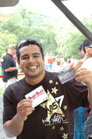 beach_house_carnival_2006-002