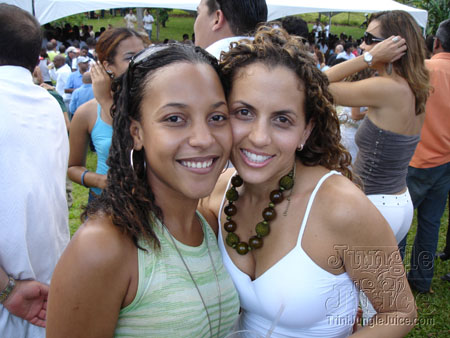 beach_house_carnival_2006-007