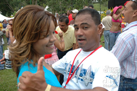 beach_house_carnival_2006-008