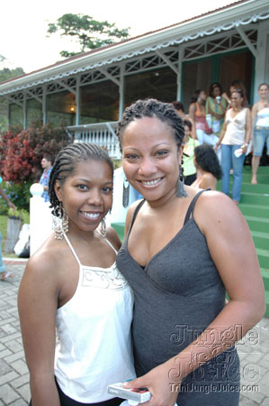 beach_house_carnival_2006-014