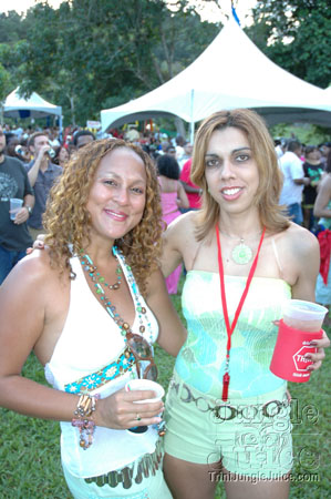 beach_house_carnival_2006-026