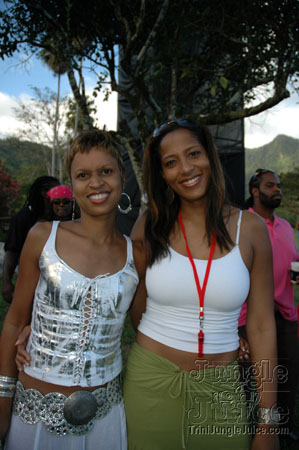 beach_house_carnival_2006-028