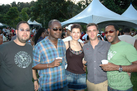 beach_house_carnival_2006-036