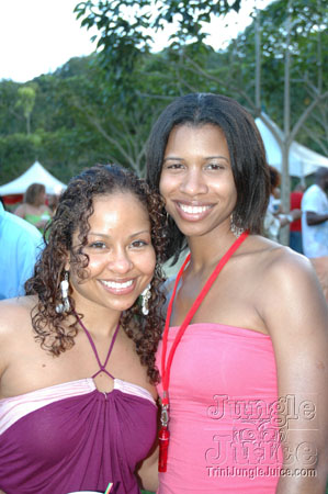 beach_house_carnival_2006-040