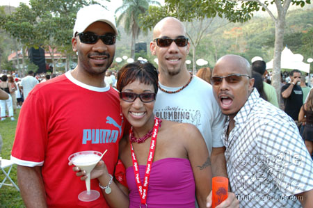 beach_house_carnival_2006-059