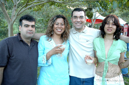 beach_house_carnival_2006-060