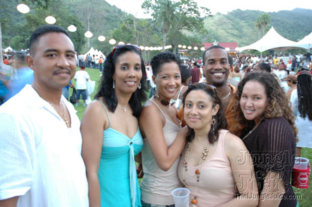 beach_house_carnival_2006-068