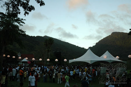 beach_house_carnival_2006-074