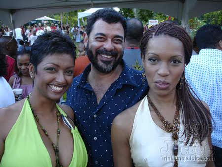 beach_house_carnival_2006-080