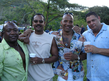 beach_house_carnival_2006-083