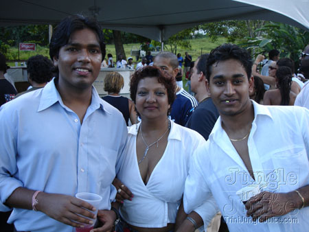 beach_house_carnival_2006-086