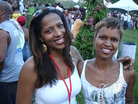 beach_house_carnival_2006-093